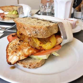 Burger's Family - Grill Chicken Sandwich (7 €): sì, è mastodontico come sembra. - American Near Me - Monza, Michigan Burger's Family - Grill Chicken Sandwich (7 €): sì, è mastodontico come sembra. - American Near Me - Monza, Michigan