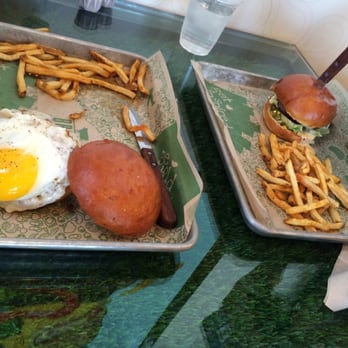 Brome Modern Eatery - Burgers Near Me - Dearborn, Michigan