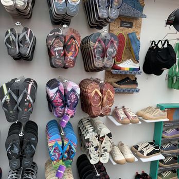 Brazil - Sandal  Cheap  15-20 a pair - Gas Stations Near Me - Buenos Aires, C