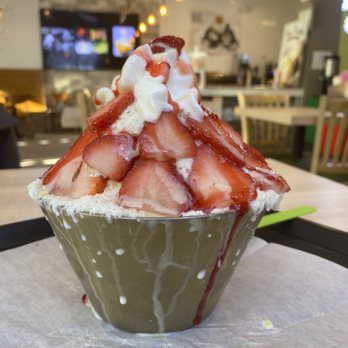 SnowBall RiceBall - Strawberry Bingsu - Desserts Near Me - Austin, Texas