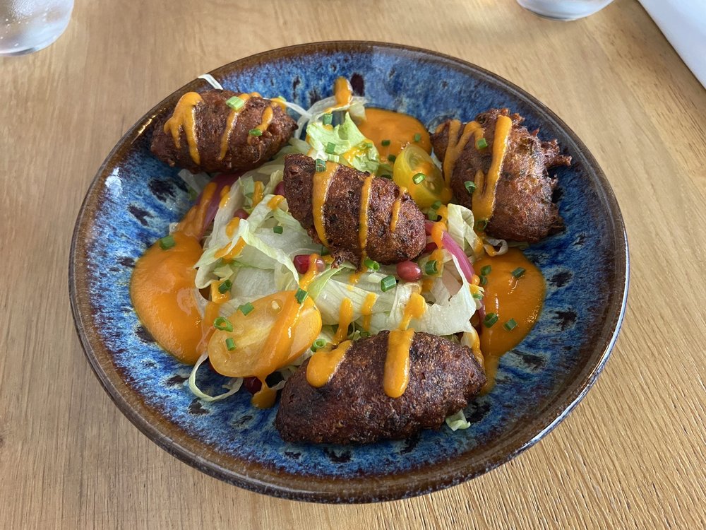 COURT BOUILLON 4 Rue Ferrachat, Lyon, France French Restaurant