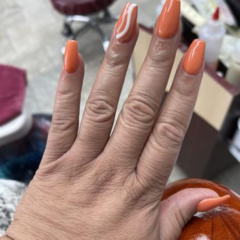 A & T Nails - Nail Salons Near Me - Marrero, Louisiana