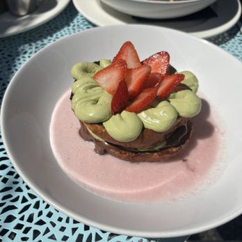 Barrel & Bacon - Strawberry matcha French toast - Cocktail Bars Near Me - Seattle, Washington Barrel & Bacon - Strawberry matcha French toast - Cocktail Bars Near Me - Seattle, Washington