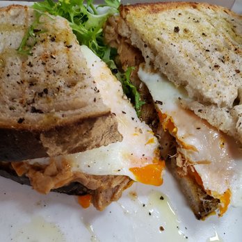 Green Monkey - Pulled Pork & Fried Egg Toastie - Cafes Near Me - London, XGL