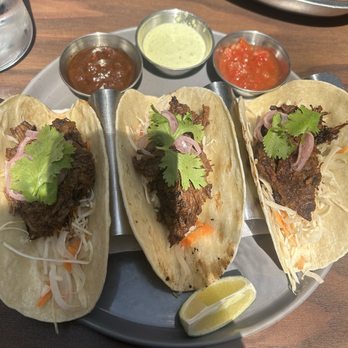 Great Lakes Brewpub - Barbacoa tacos - Brewpubs Near Me - Toronto, Ontario