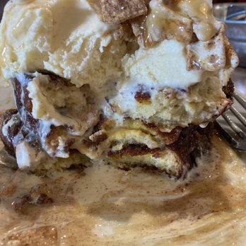 Brownstone Pancake Factory - I feel like a pro eating this without making it topple over lol - Breakfast & Brunch Near Me - Edgewater, New Jersey