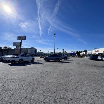 Arcadia Optometry - Outside parking lot. You must park on this side. If you park on the other side, the parking police will tow your car away. - Optometrists Near Me - Arcadia, California