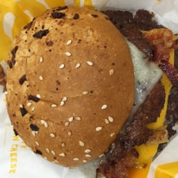 Pepper Grinder Pub Burger