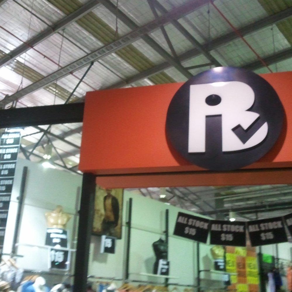 nike factory outlet dfo moorabbin