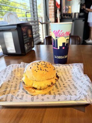 La Birra Bar (Burgers) - Fort Lauderdale by null