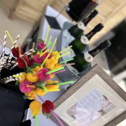 Double Down Bartenders & Event Staff - Mom-osa Bar