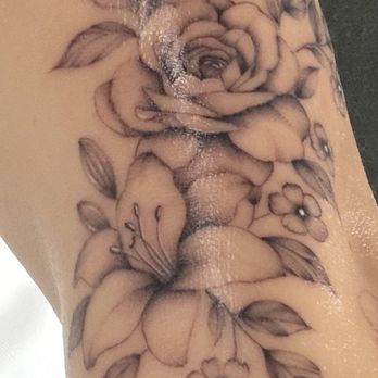 Costello Tattoo & Piercing Studio - Flower tattoo - Tattoo Near Me - Sherman Oaks, California Costello Tattoo & Piercing Studio - Flower tattoo - Tattoo Near Me - Sherman Oaks, California