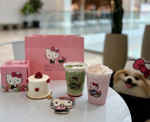 Hello Kitty Cafe by null