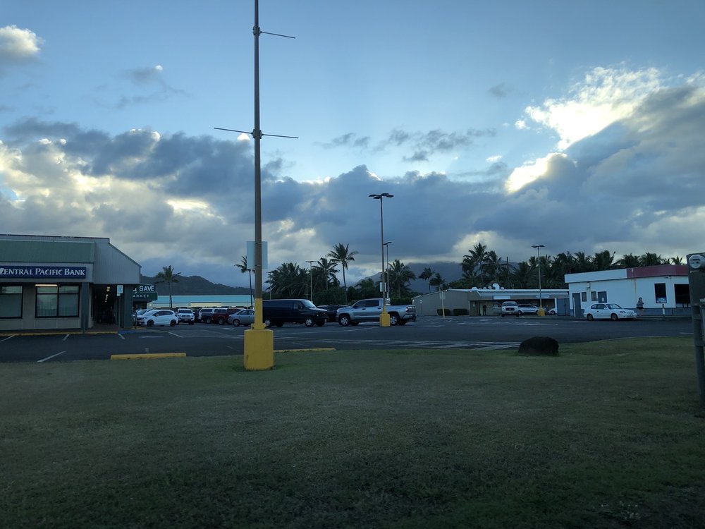 KAPAA SHOPPING CENTER 41105 Kuhio Hwy, Kapaa, Hawaii Grocery