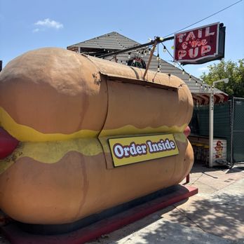 Tail O' the Pup - Burgers Near Me - West Hollywood, California Tail O' the Pup - Burgers Near Me - West Hollywood, California
