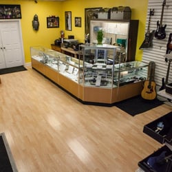 A & B Jewelry and Loan - We have a clean and inviting atmosphere.
