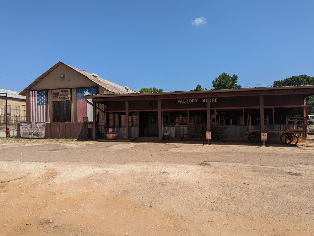 TEXAS BASKET COMPANY CLOSED 100 Myrtle Dr, Jacksonville, Texas