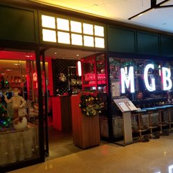 Manhattan Grill and Bar - Storefront