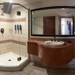 Bluegreen Vacations Cibola Vista Resort and Spa, Ascend Resort - Bathroom super spacious