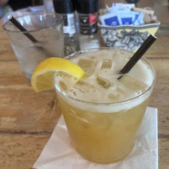 Egg - Peach Bourbon Smash - Breakfast & Brunch Near Me - Rehoboth Beach, Delaware