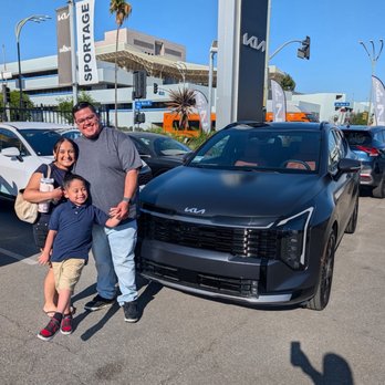 Van Nuys Kia - Car Dealers Near Me - Van Nuys, California Van Nuys Kia - Car Dealers Near Me - Van Nuys, California