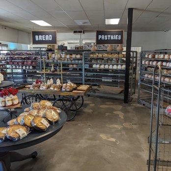 Dudley's Bakery - Delis Near Me - Santa Ysabel, California