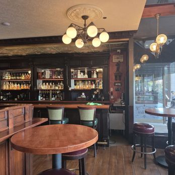 The Dubliner - Bar - Irish Pub Near Me - Boston, Massachusetts