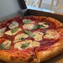 Corolla Pizza & Deli - Margherita Pizza