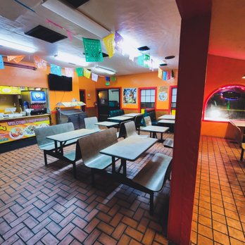 Aliberto's Taco Shop - tables and benches - Mexican Near Me - Lacey, Washington Aliberto's Taco Shop - tables and benches - Mexican Near Me - Lacey, Washington