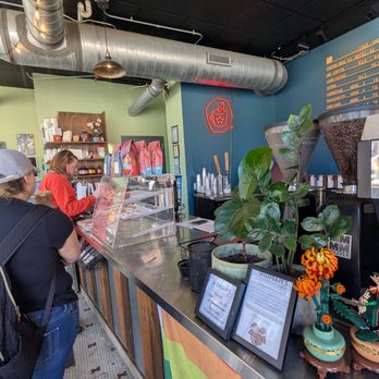 Ridman's Coffee - Counter to order and to pick up - Coffee & Tea Near Me - Chicago, Illinois Ridman's Coffee - Counter to order and to pick up - Coffee & Tea Near Me - Chicago, Illinois