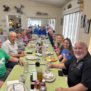 Cottage Inn Restaurant - Retired Law enforcement Breakfast Club - Diners Near Me - Lady Lake, Florida