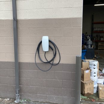 Evolve Electric - Tesla Charger - Electricians Near Me
