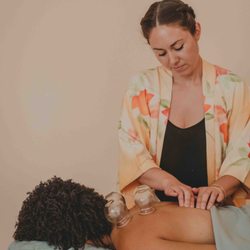 Ashli Leora Acupuncture