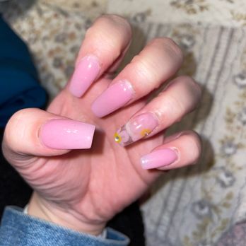 Moon's Nails and Spa - a week after my appointment with Thao. Nice nails but you can see the scabs on the cuticles. - Nail Salons Near Me - Davis, California Moon's Nails and Spa - a week after my appointment with Thao. Nice nails but you can see the scabs on the cuticles. - Nail Salons Near Me - Davis, California