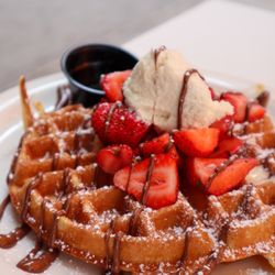 Briarpatch Restaurant - Nutella Waffle @tiffhuangry