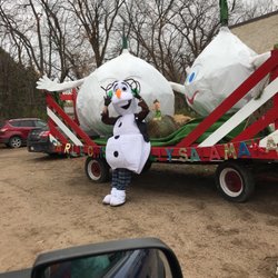 Andrew Garlic Festival - Olaf! With the hay ride!