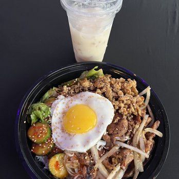 NoMambres - Half and Half Bowl with Mazapán Agua fresca. - Food Stands Near Me - Rialto, California