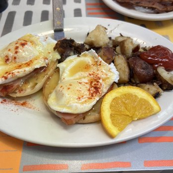 Bob's Diner - Bob's Eggs Benny Breakfast - Diners Near Me - Carnegie, Pennsylvania Bob's Diner - Bob's Eggs Benny Breakfast - Diners Near Me - Carnegie, Pennsylvania