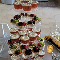 Sweet Treats - Cheesecakes & mini fruit tarts
