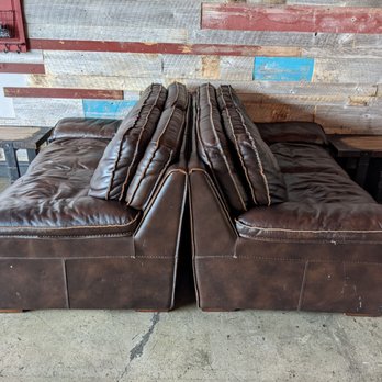 Cafe 86 - Sofas with their backs facing one another - Desserts Near Me - Artesia, California