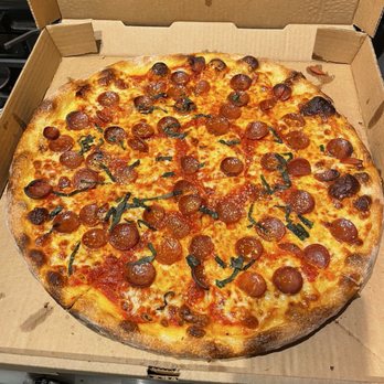 Lombardo’s Pizzeria - Pepperoni pie - Pizza Near Me - Portland, Oregon Lombardo’s Pizzeria - Pepperoni pie - Pizza Near Me - Portland, Oregon