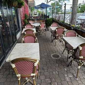 Max's Oyster Bar - Weather not good for outdoor dining - American Near Me - West Hartford, Connecticut Max's Oyster Bar - Weather not good for outdoor dining - American Near Me - West Hartford, Connecticut