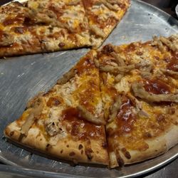 FUEL Bar & Grill 2 - BBQ Chicken Pizza