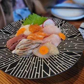 NAKAMA Sushi - Chirashi Don - Japanese Near Me - San Francisco, California