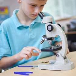 Gig Harbor Academy - Hands on science.