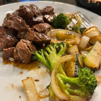 Kobe Teppanyaki - Filet Mignon meal and grilled veggies - Japanese Near Me - South Ogden, Utah Kobe Teppanyaki - Filet Mignon meal and grilled veggies - Japanese Near Me - South Ogden, Utah