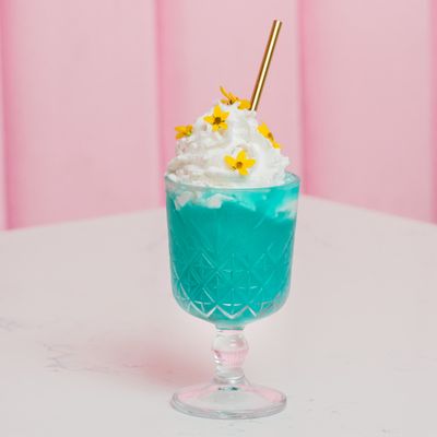 Hello Kitty Café by null