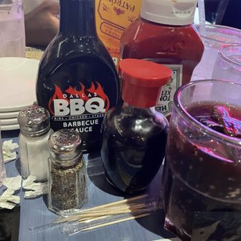 Dallas BBQ - Table setting - Barbeque Near Me - Bronx, New York Dallas BBQ - Table setting - Barbeque Near Me - Bronx, New York