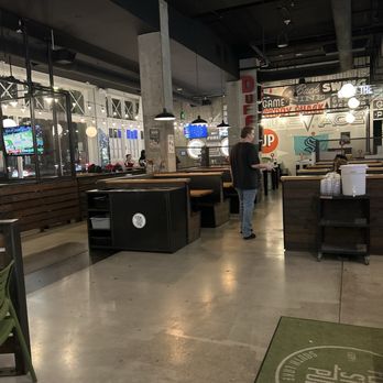 Flatstick Pub - South Lake Union - lots of space - Mini Golf Near Me - Seattle, Washington Flatstick Pub - South Lake Union - lots of space - Mini Golf Near Me - Seattle, Washington