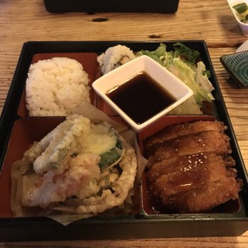 Sushi Cafe - Sesame chicken bento - lunch portion - Sushi Bars Near Me - Sacramento, California Sushi Cafe - Sesame chicken bento - lunch portion - Sushi Bars Near Me - Sacramento, California
